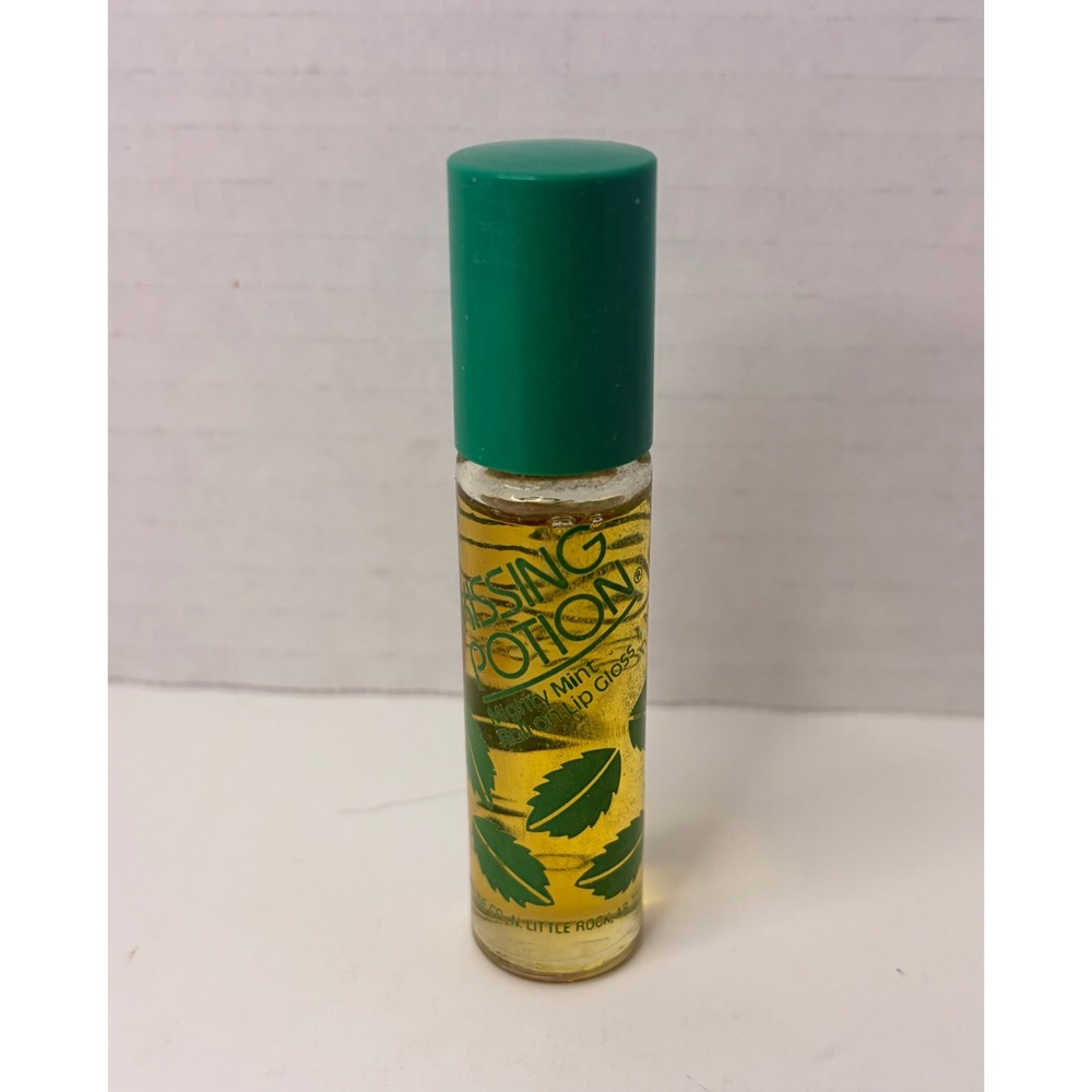 Vintage Maybelline Kissing Potion Mighty Mint Roll On Lip Gloss Retro 1970s 80s